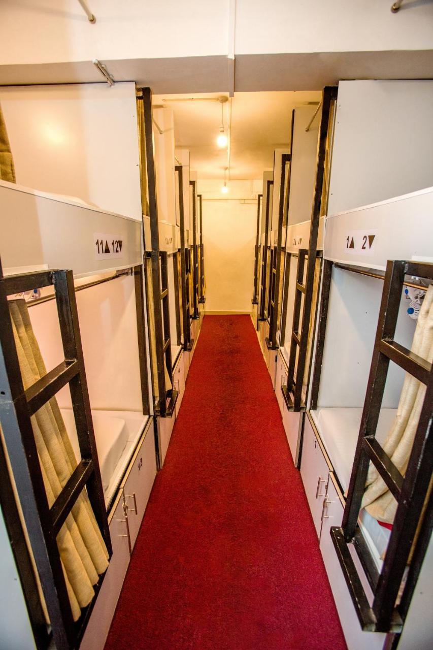 Bunk Planet Hotel Kandy Kültér fotó