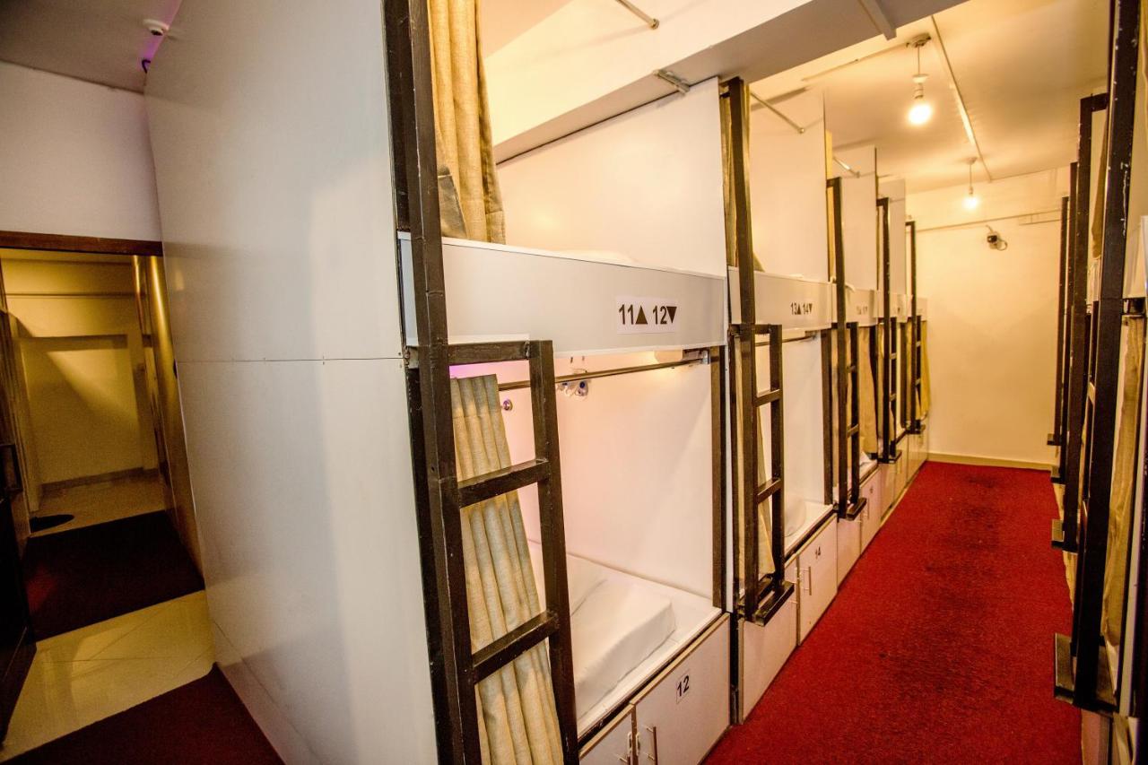 Bunk Planet Hotel Kandy Kültér fotó