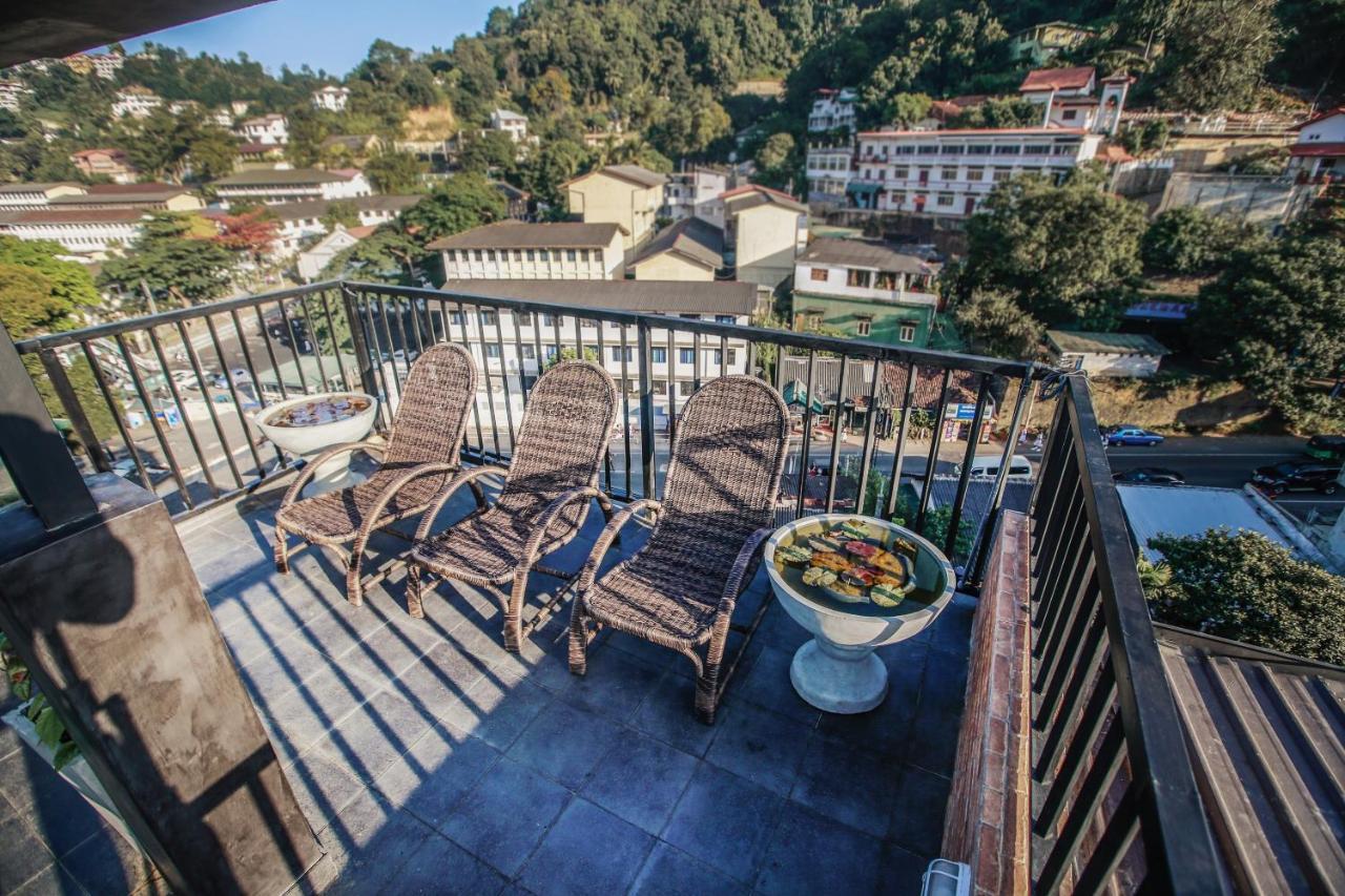 Bunk Planet Hotel Kandy Kültér fotó